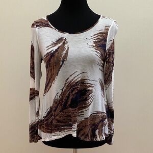 Kensie Brown and White Graphic Long Sleeve Top